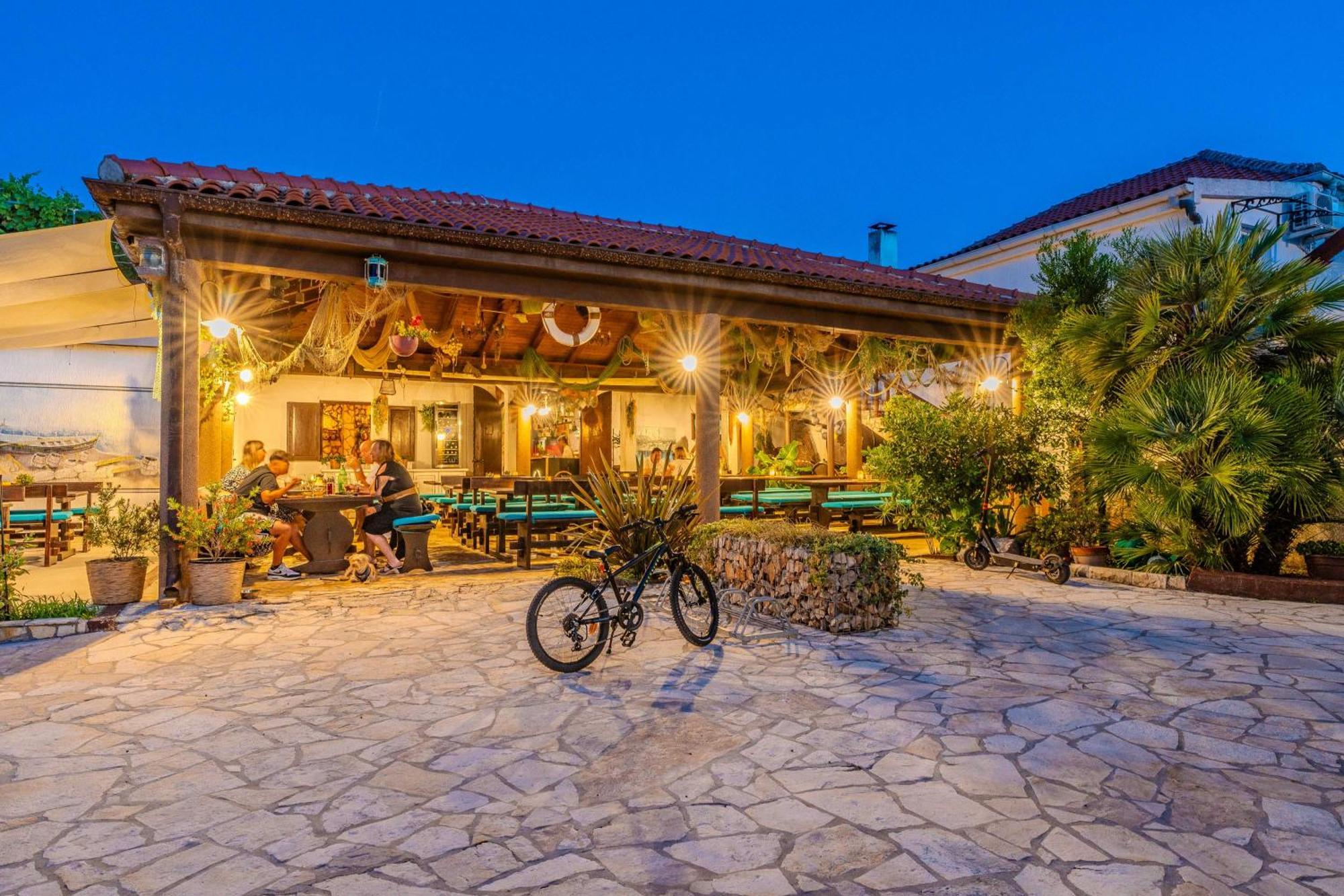 Guesthouse Kod Spavalice Vir Exterior foto