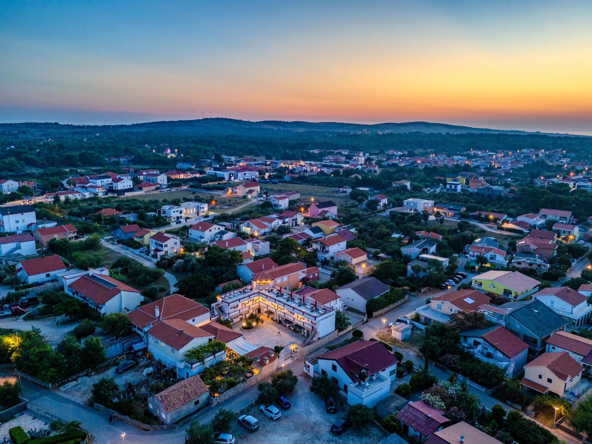 Guesthouse Kod Spavalice Vir Exterior foto