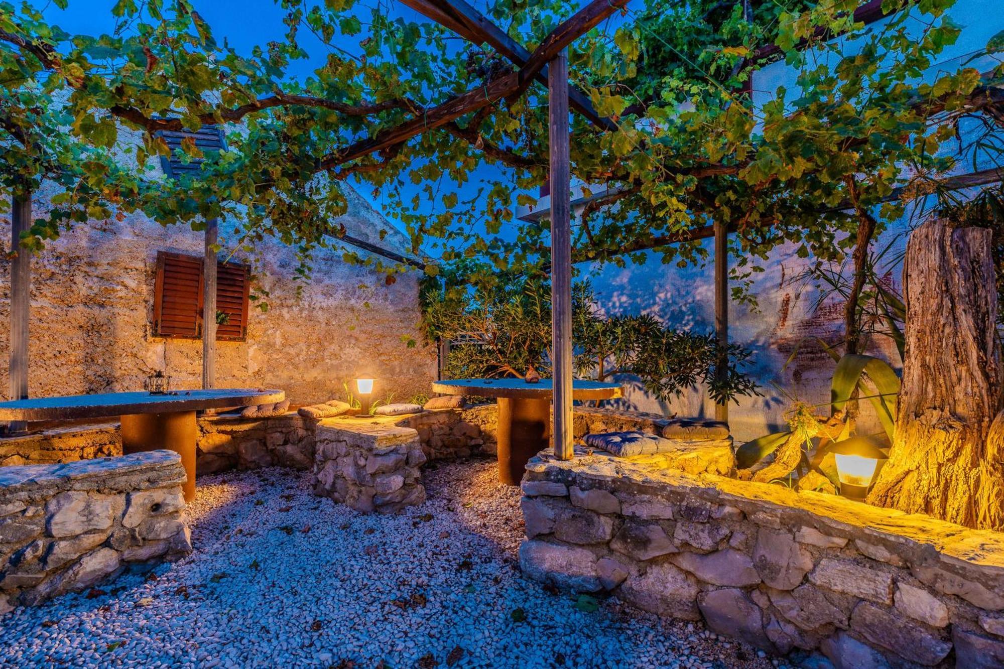 Guesthouse Kod Spavalice Vir Exterior foto